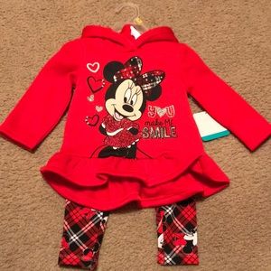 Girl’s Minnie Mouse Outfit